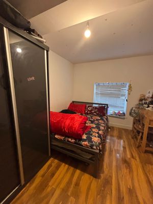 Photo 7- click for photo gallery